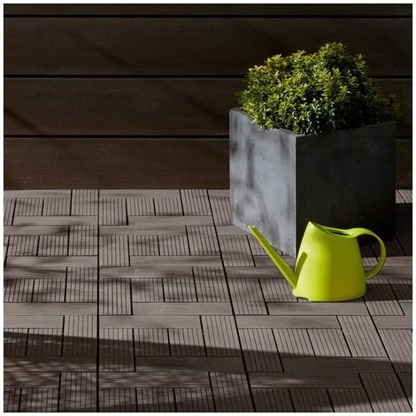 MCCOVER Dalle De Terrasse Bois Composite Classic 30 X 30 Cm - Coloris - Gris Carbone, Epaisseur De La Lame - 11 Mm, Epaisseur Du Support - 10 Mm, Epaisseur - 21mm, Largeur - 30 Cm, Longueur - 30 Cm, Surface Couverte En M² - 0.091 Par Dalle Soit 11 Dalles Pour 1 - 5 MCCOVER Dalle De Terrasse Bois Composite Classic 30 X 30 Cm - Coloris - Gris Carbone, Epaisseur De La Lame - 11 Mm, Epaisseur Du Support - 10 Mm, Epaisseur - 21mm, Largeur - 30 Cm, Longueur - 30 Cm, Surface Couverte En M² - 0.091 Par Dalle Soit 11 Dalles Pour 1 - – Image 3