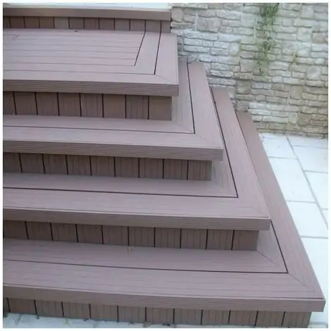 MCCOVER Lame Terrasse Bois Composite Alvéolaire Qualita L 360 Cm / L14 Cm / Ep 2,5 Cm - Coloris - Chocolat, Epaisseur - 25mm, Largeur - 14 Cm, Longueur - 360 Cm, Surface Couverte En M² - 0.5 - Chocolat 4 MCCOVER Lame Terrasse Bois Composite Alvéolaire Qualita L 360 Cm / L14 Cm / Ep 2,5 Cm - Coloris - Chocolat, Epaisseur - 25mm, Largeur - 14 Cm, Longueur - 360 Cm, Surface Couverte En M² - 0.5 - Chocolat – Image 2